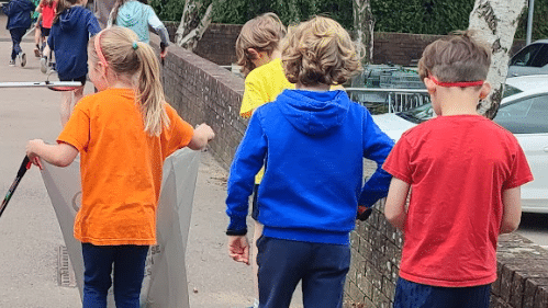 Prae Wood Litter Pick for SustFest Schools Week 2024